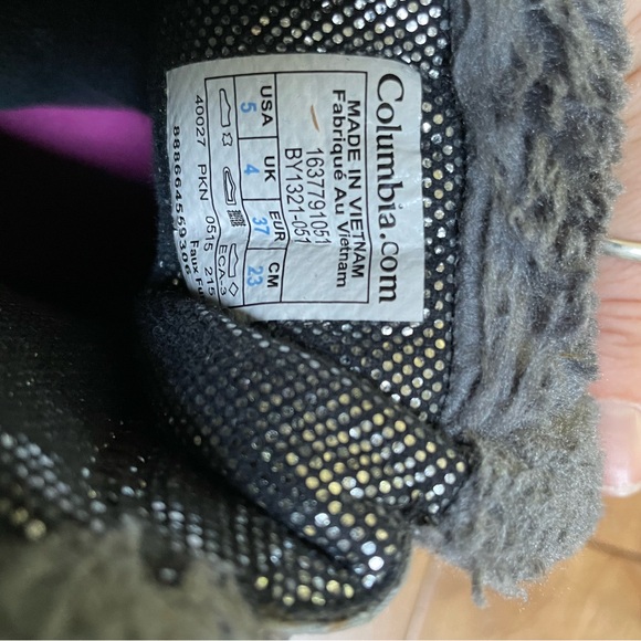 Columbia Omni-Heat Waterproof Winter Boots - Size 5 (Kids) - Picture 4 of 7